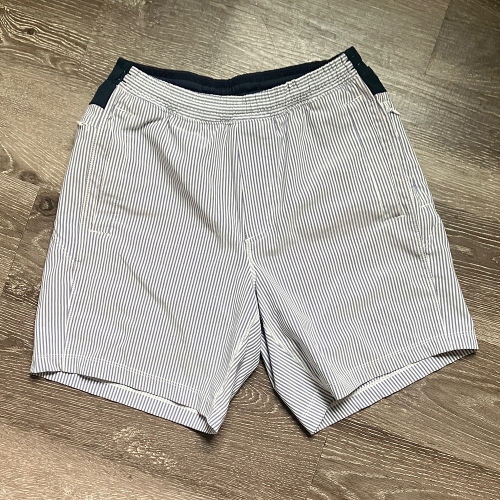 Birddogs striped athletic shorts